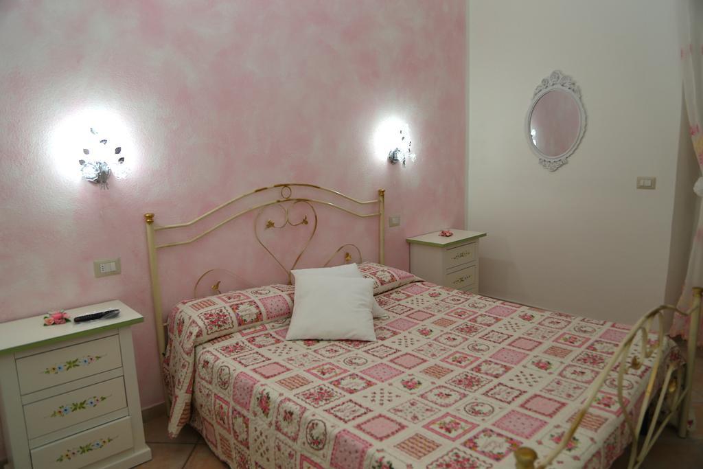 B&B Le Rose Олбия Стая снимка