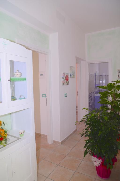 B&B Le Rose Олбия Екстериор снимка