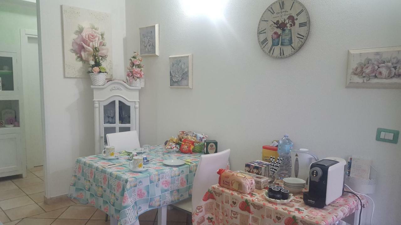 B&B Le Rose Олбия Екстериор снимка